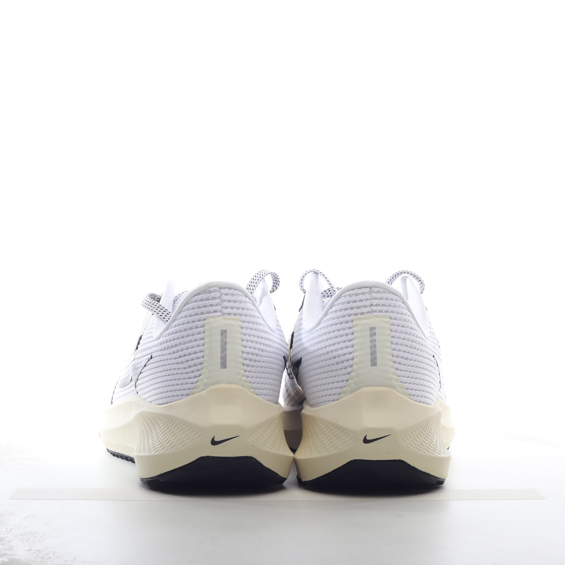 NK Zoom Pegasus DV3854-100