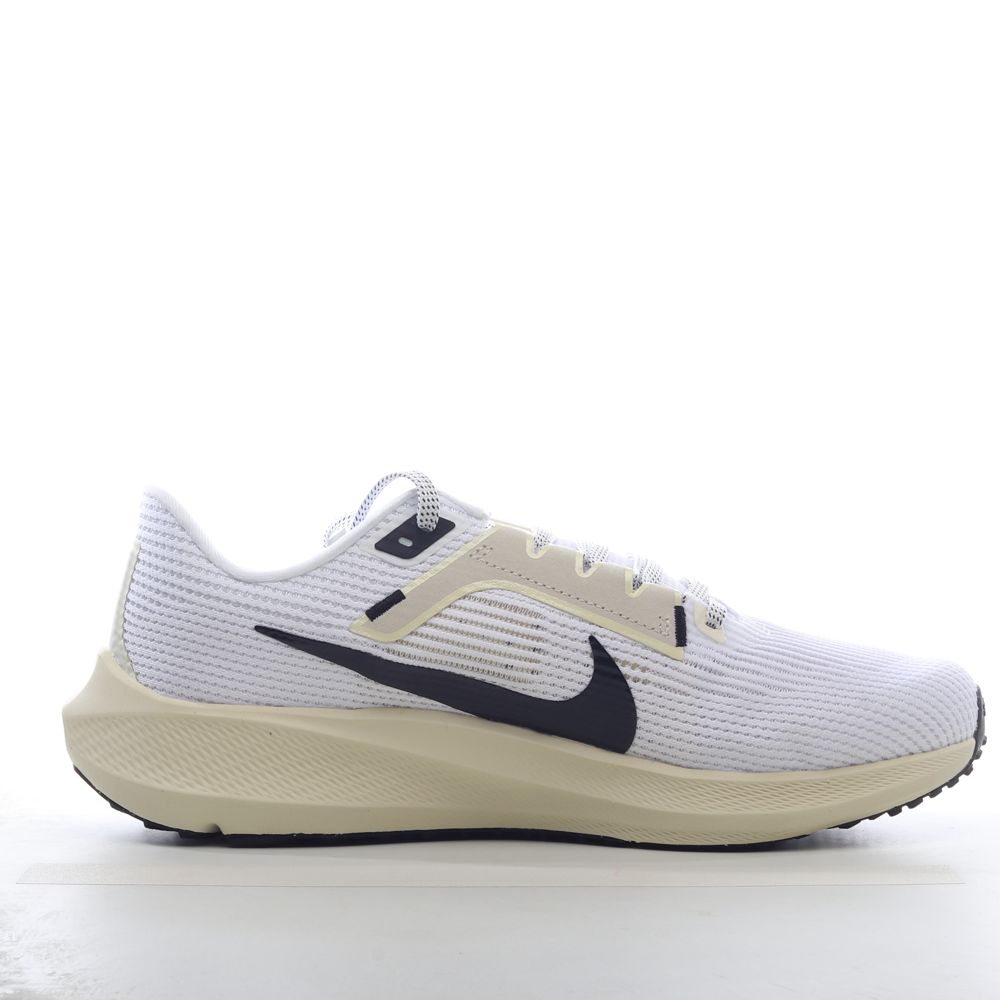 NK Zoom Pegasus DV3854-100