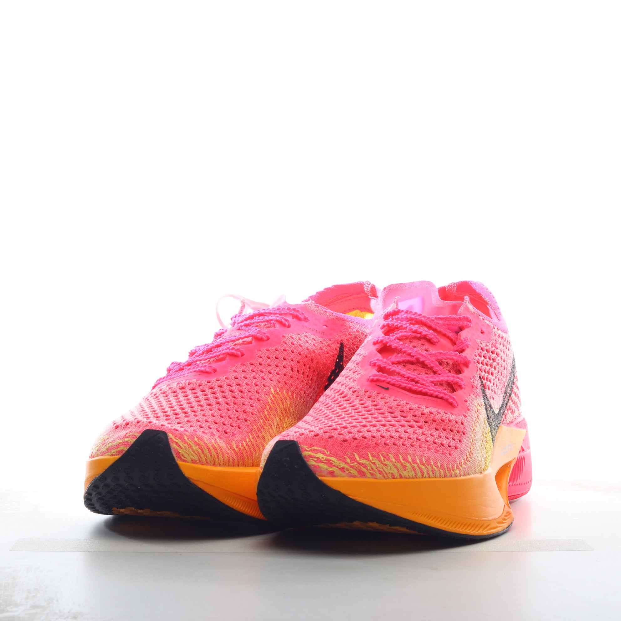 Nk ZoomX Vaporfly NEXT% 3 DV4129-600