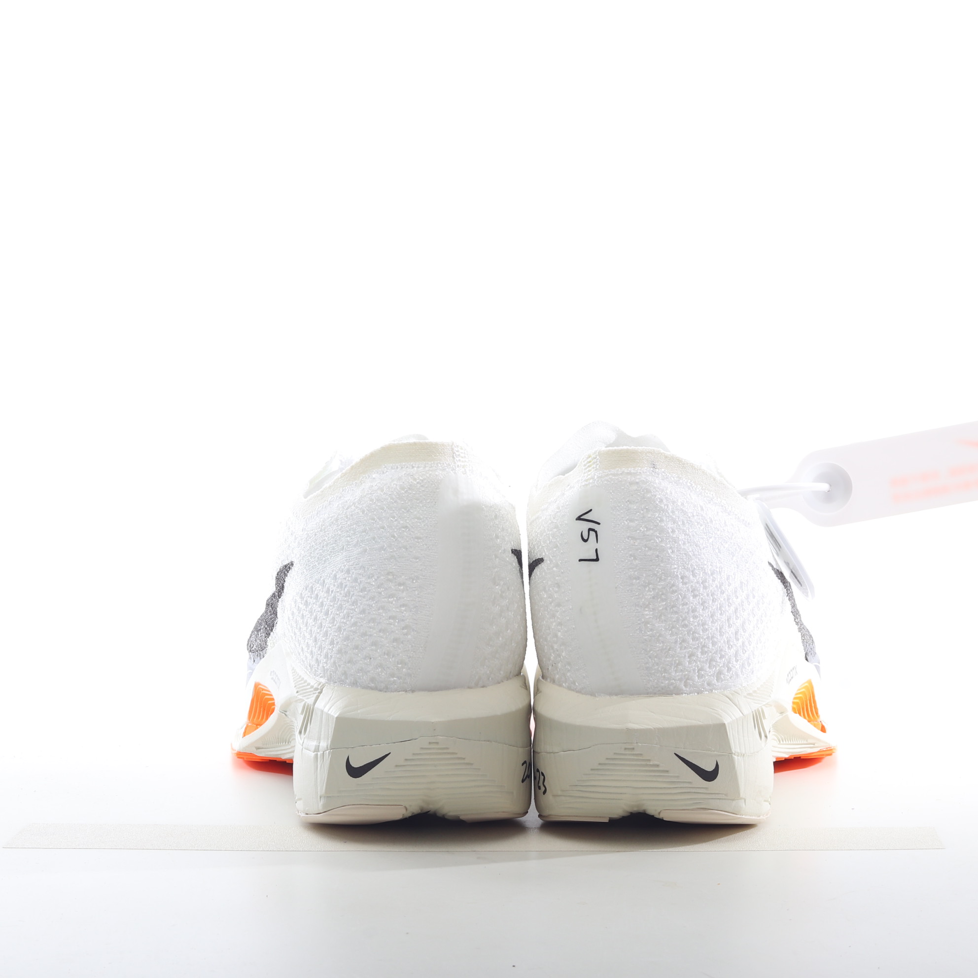 Nk ZoomX Vaporfly NEXT% 3 DX7957-100