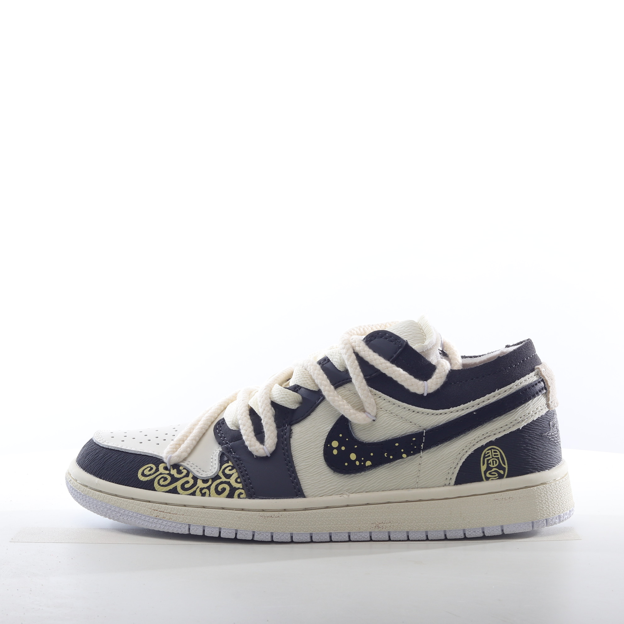 Nike Air Jordan 1 Low SE Craft AJ1