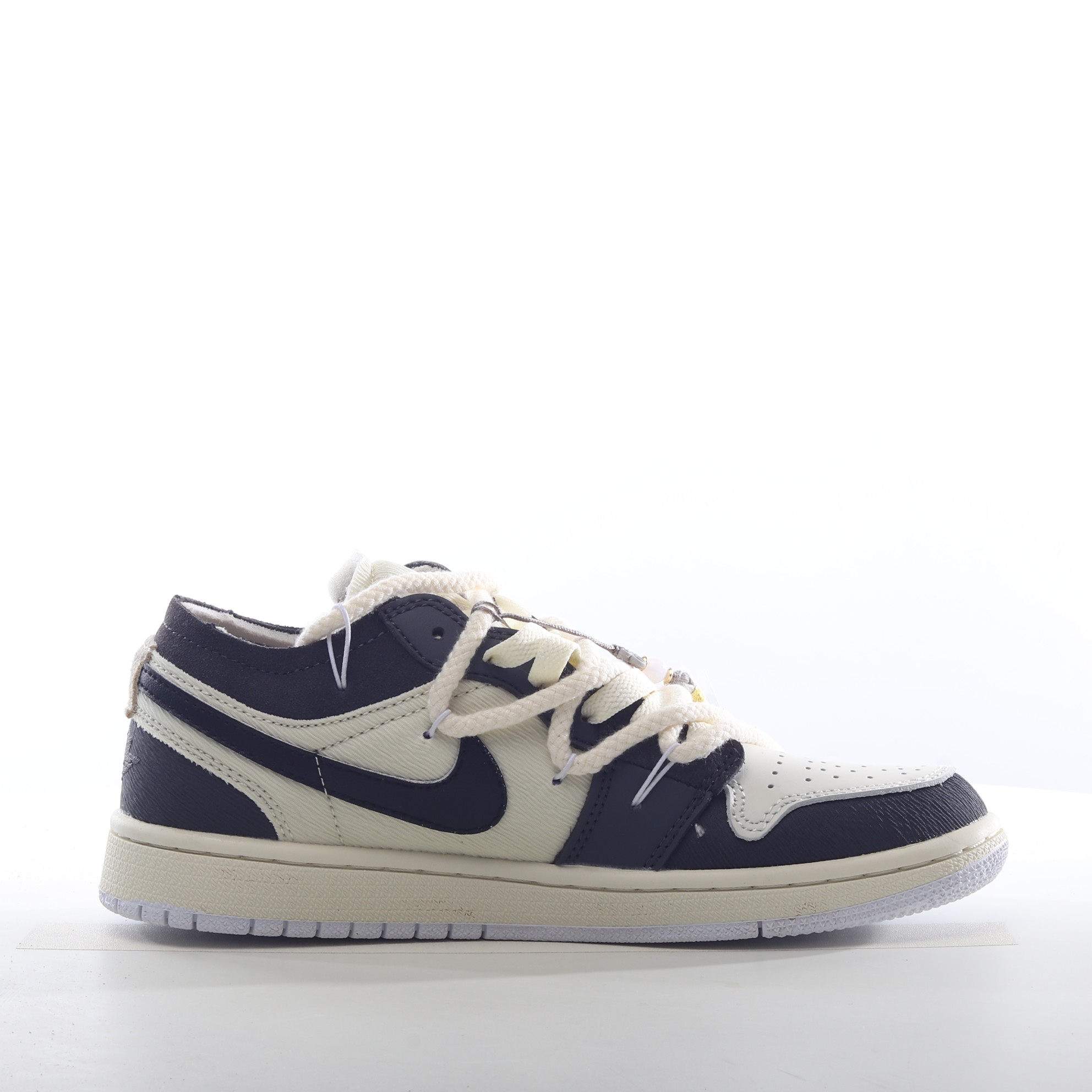 Nike Air Jordan 1 Low SE Craft AJ1
