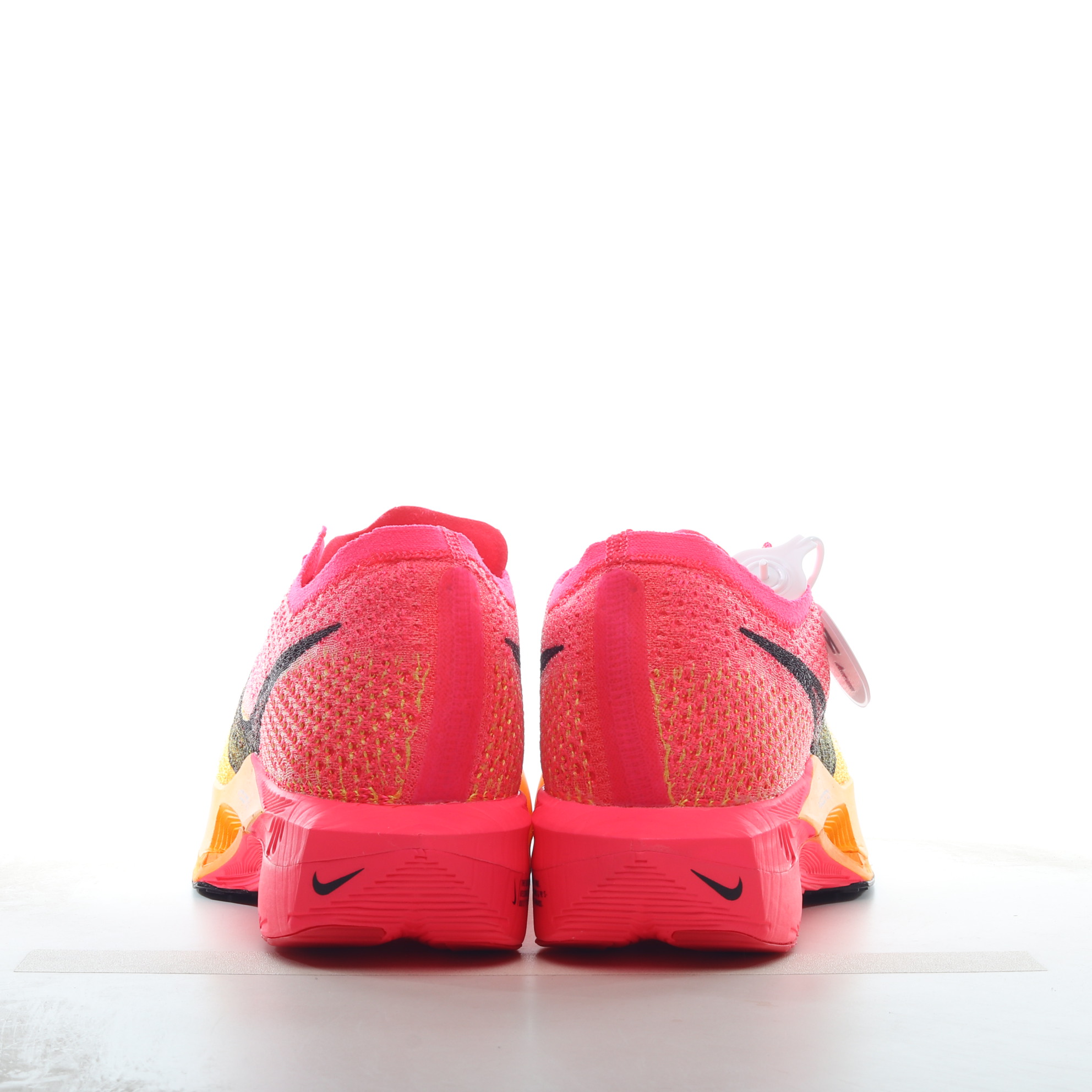 Nk ZoomX Vaporfly NEXT% 3 DV4129-600