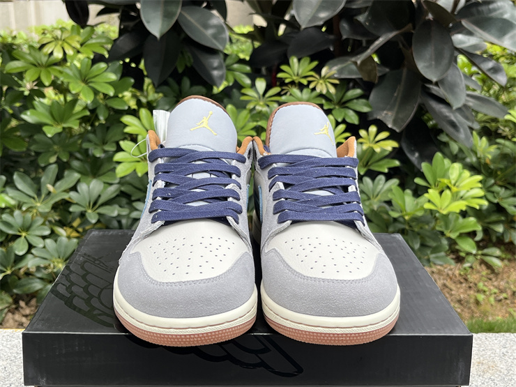 Air Jordan 1 Low “Wolf Grey”