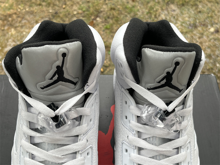 Air Jordan 5“Reverse Oreo”