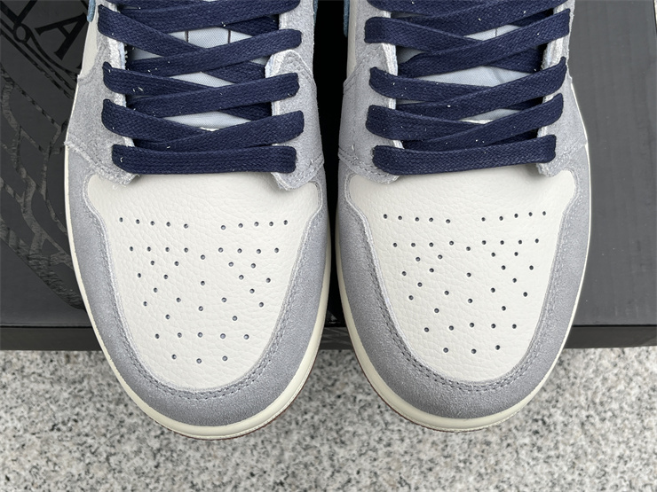 Air Jordan 1 Low “Wolf Grey”