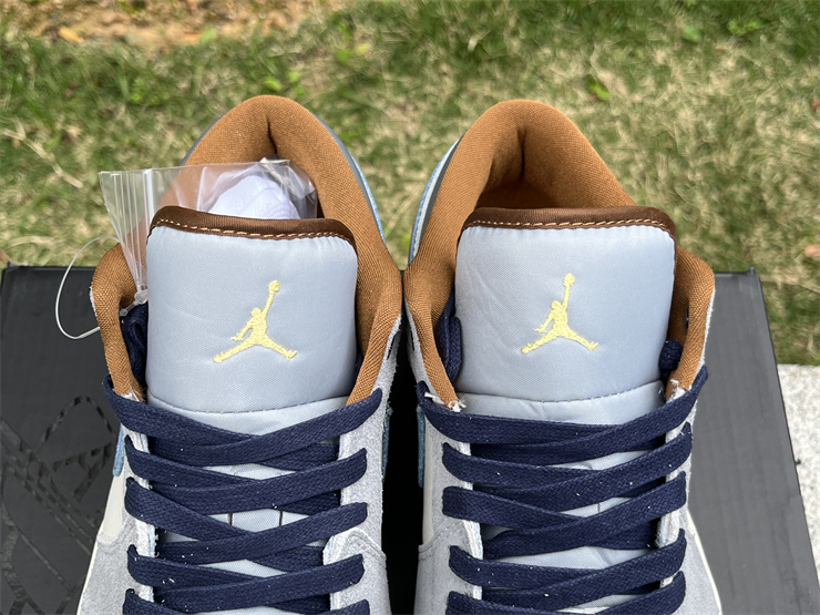 Air Jordan 1 Low “Wolf Grey”