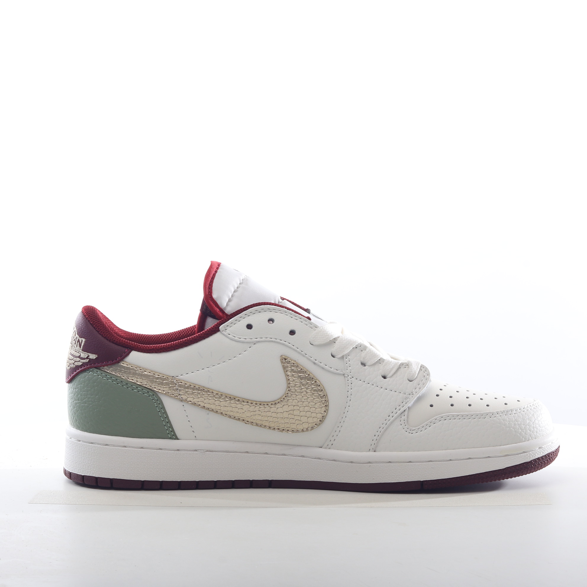 Travis Scott x Fragment x Air Jordan 1 Low TS