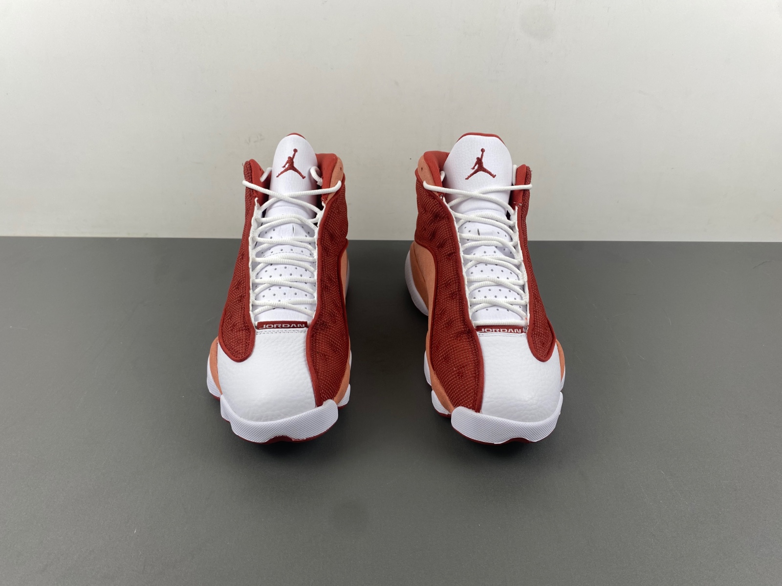 Air Jordan 13 “Dune Red”
