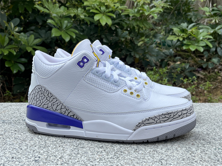 Air Jordan 3  869802-907