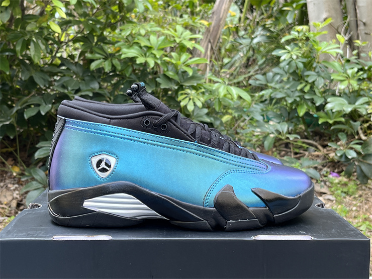 Air Jordan 14 Low WMNS “Love Letter”