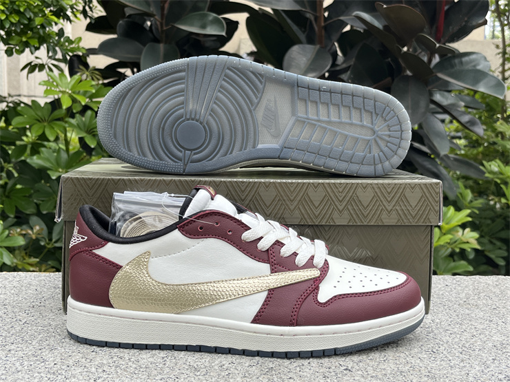 Travis Scott x Air Jordan 1 Low