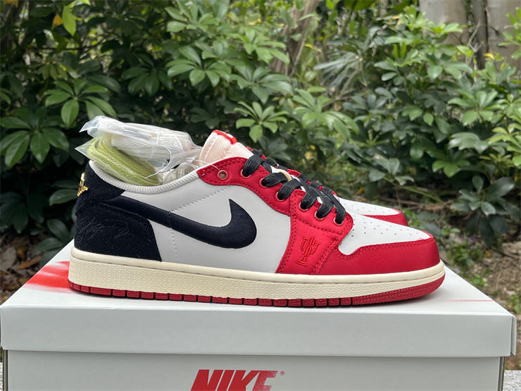 WM Trophy Room x Air Jordan 1 Low OG