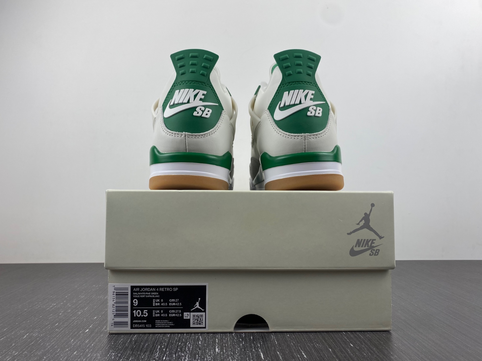 Nike SB x Air Jordan 4 ‘Pine Green