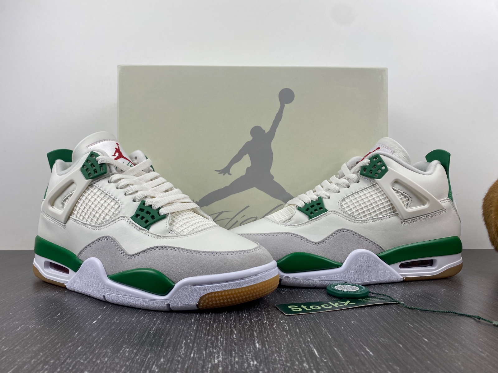Nike SB x Air Jordan 4 ‘Pine Green