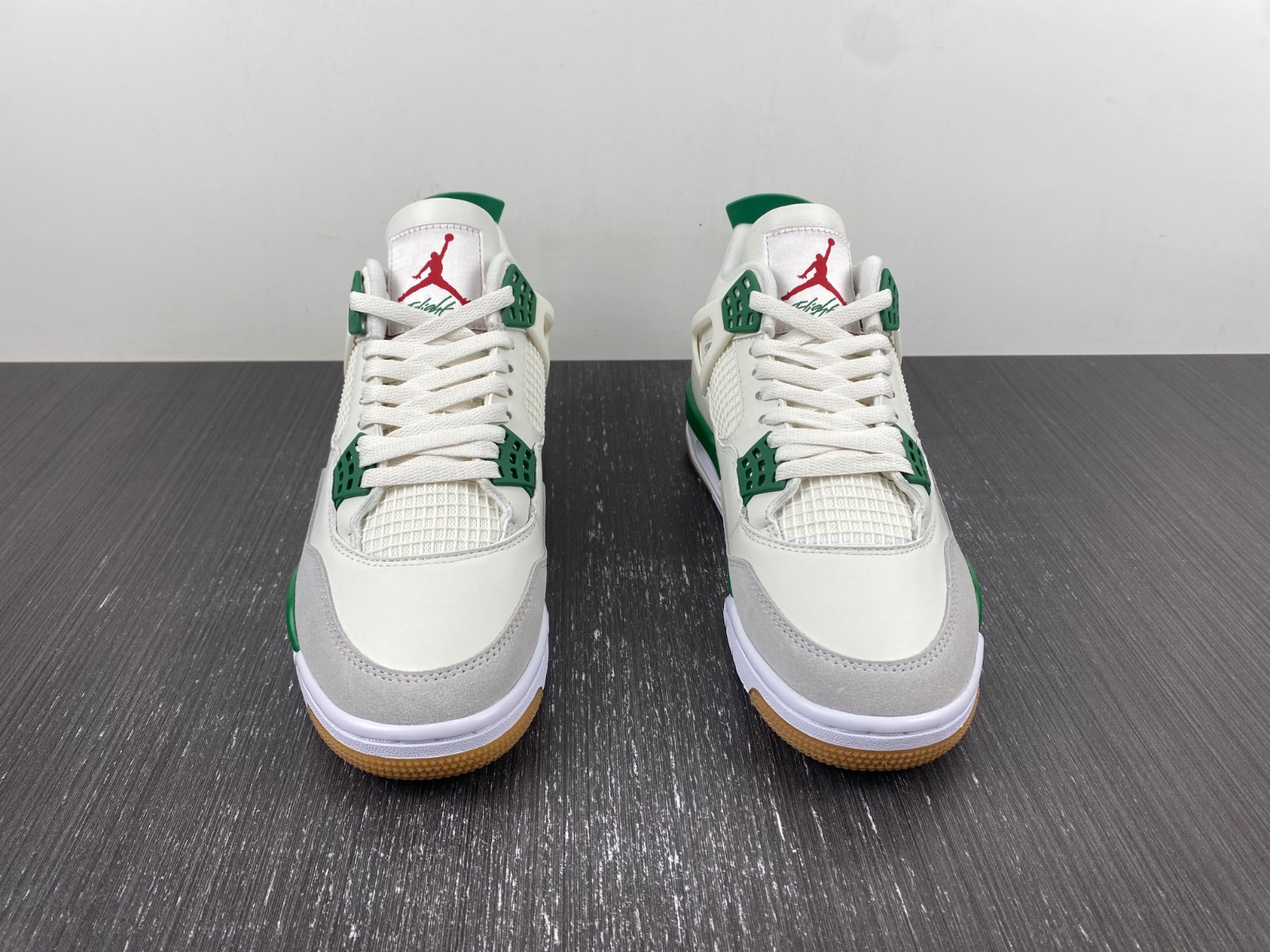 Nike SB x Air Jordan 4 ‘Pine Green