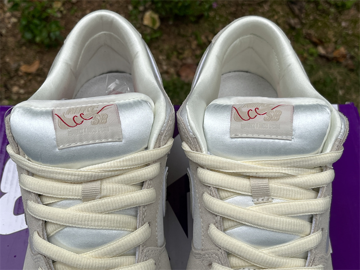 Nike Dunk SB Low “City of Love”