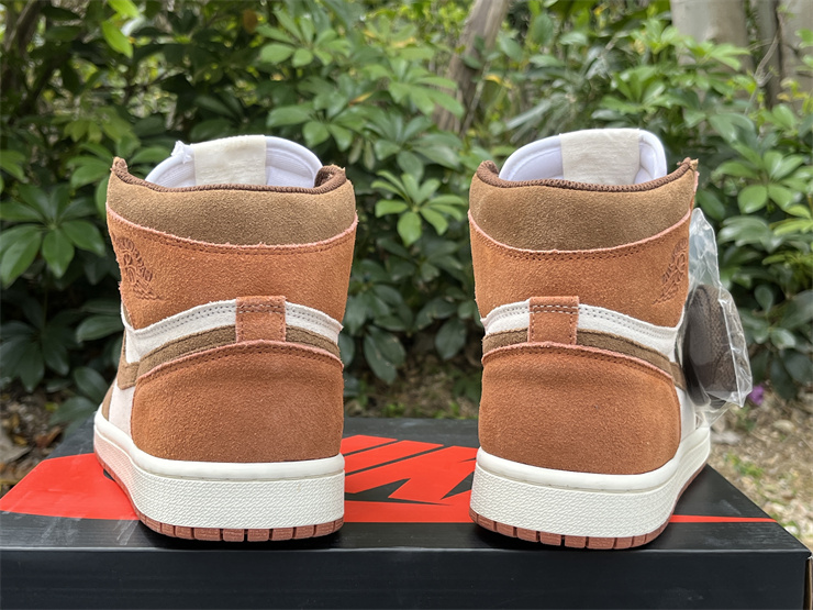 Air Jordan 1 High OG WMNS “Dusted Clay”