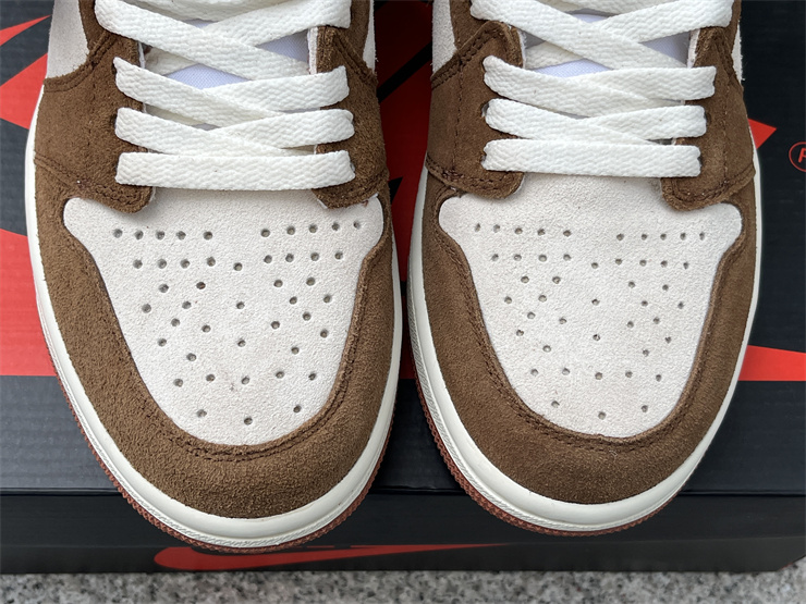 Air Jordan 1 High OG WMNS “Dusted Clay”