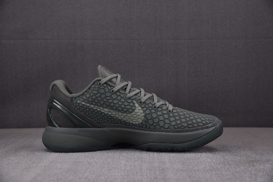 NK Zoom Kobe 6“Black Mamba Collection Fade to Black”