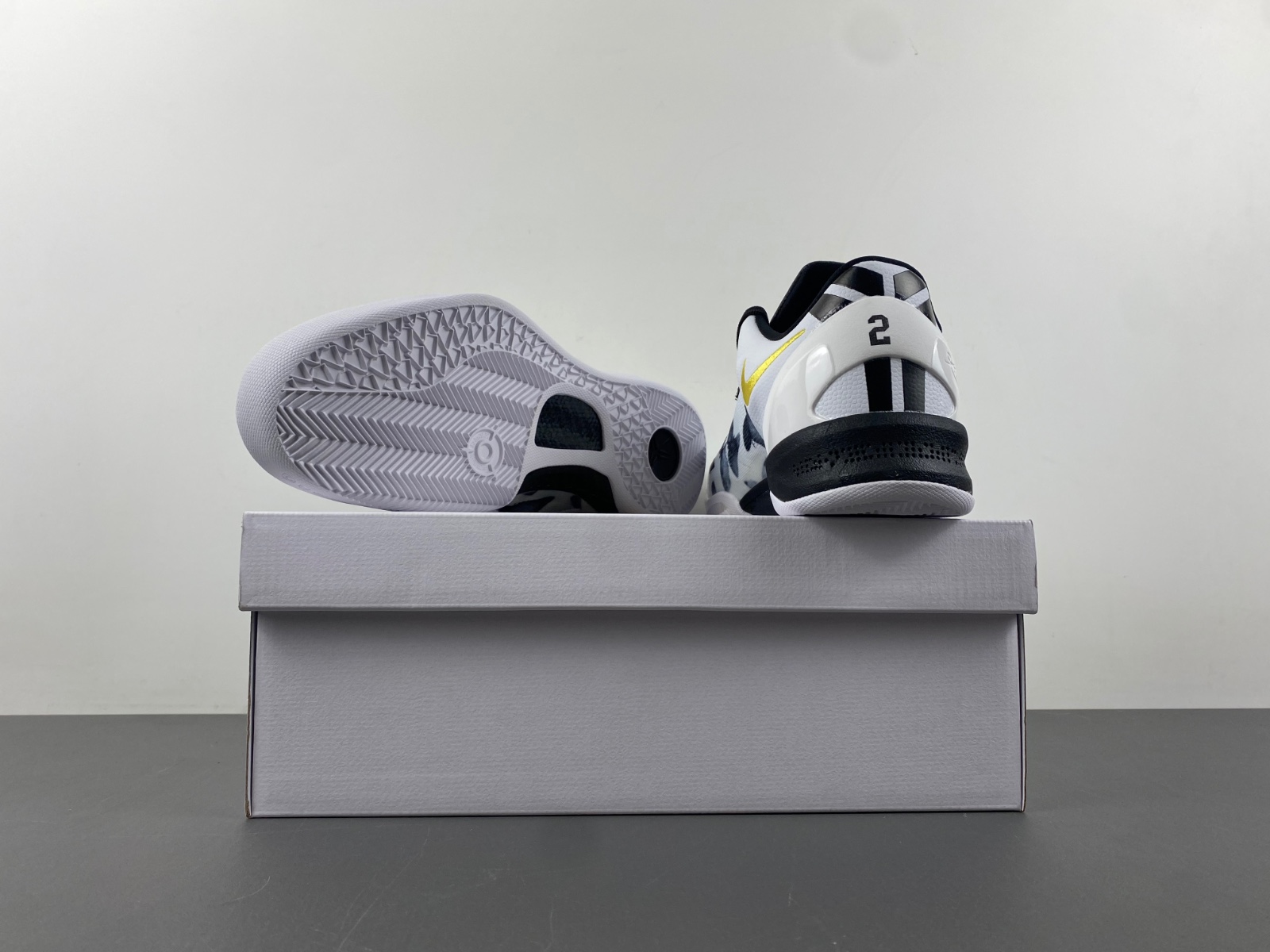 Nike Kobe 8 Protro “Mambacita” GiGi R.I.P