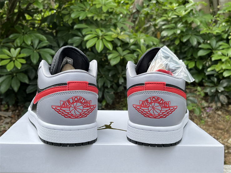 Air Jordan 1 Low  FZ4183-002