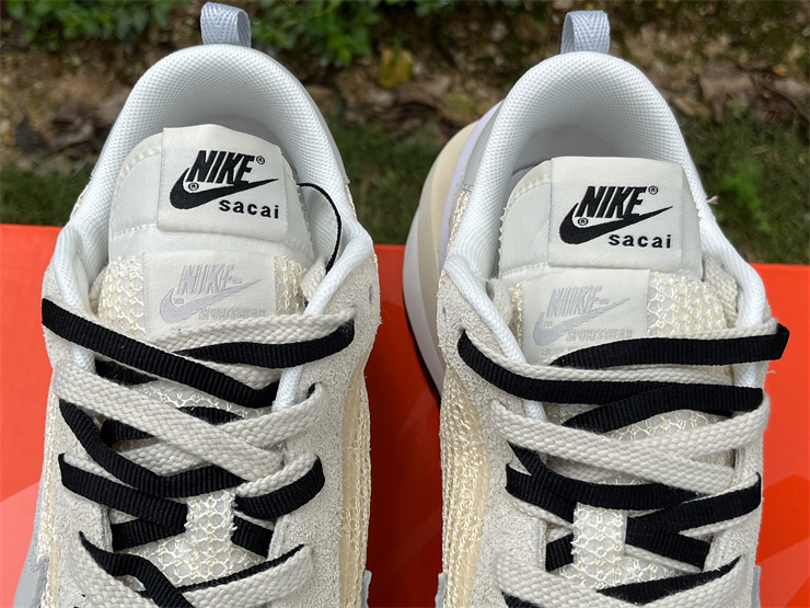 sacai x Nike VaporWaffle CV1363-101