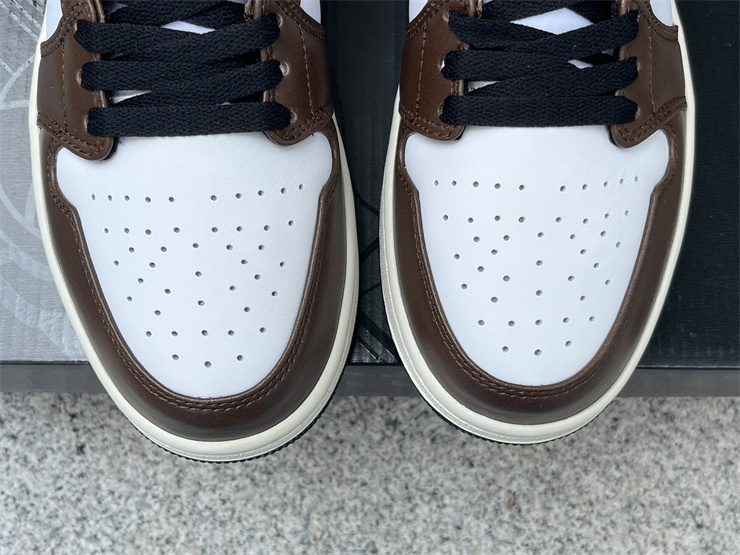 Air Jordan 1 Low  FQ7832-142