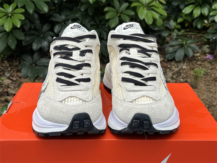 sacai x Nike VaporWaffle CV1363-101