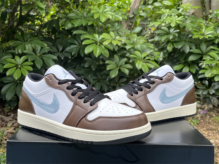 Air Jordan 1 Low  FQ7832-142