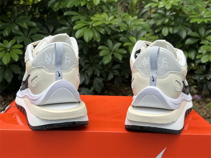 sacai x Nike VaporWaffle CV1363-101
