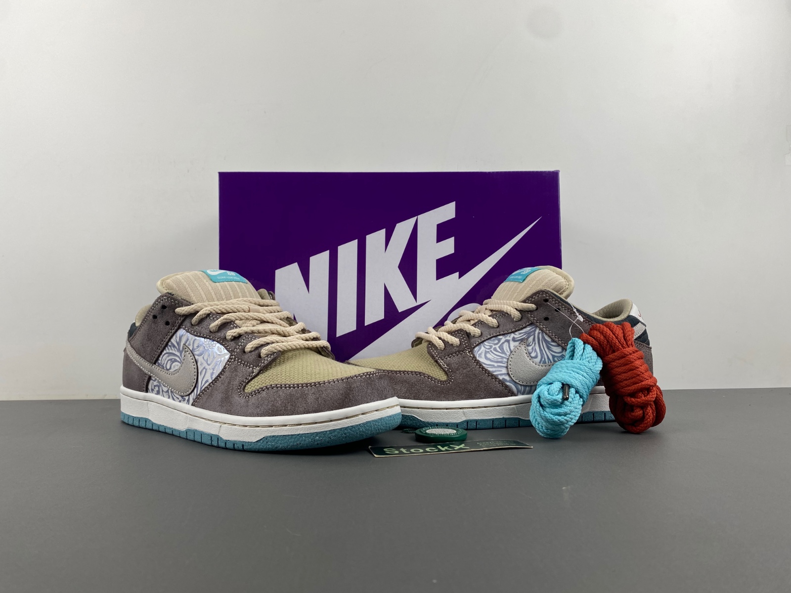 Nike SB Dunk Low “Big Money Savings”
