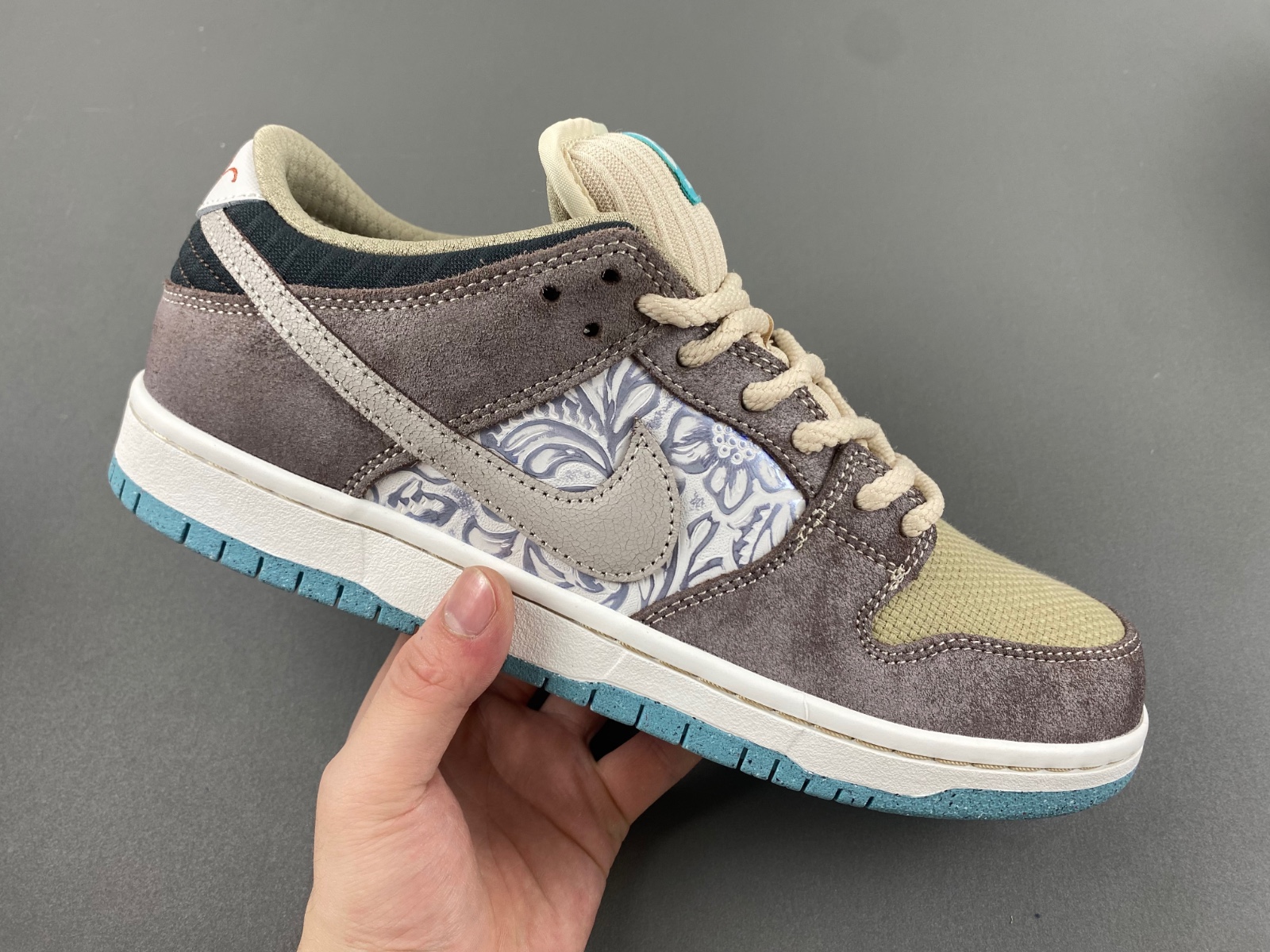 Nike SB Dunk Low “Big Money Savings”