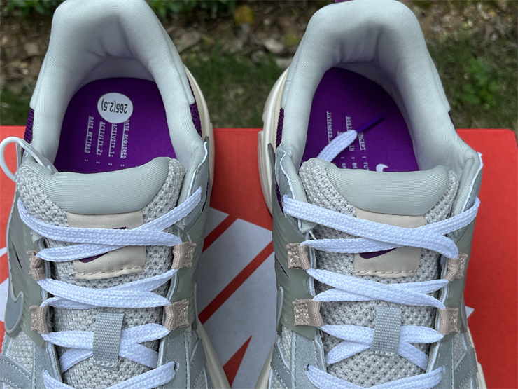 Nike V2K  HF4305-072