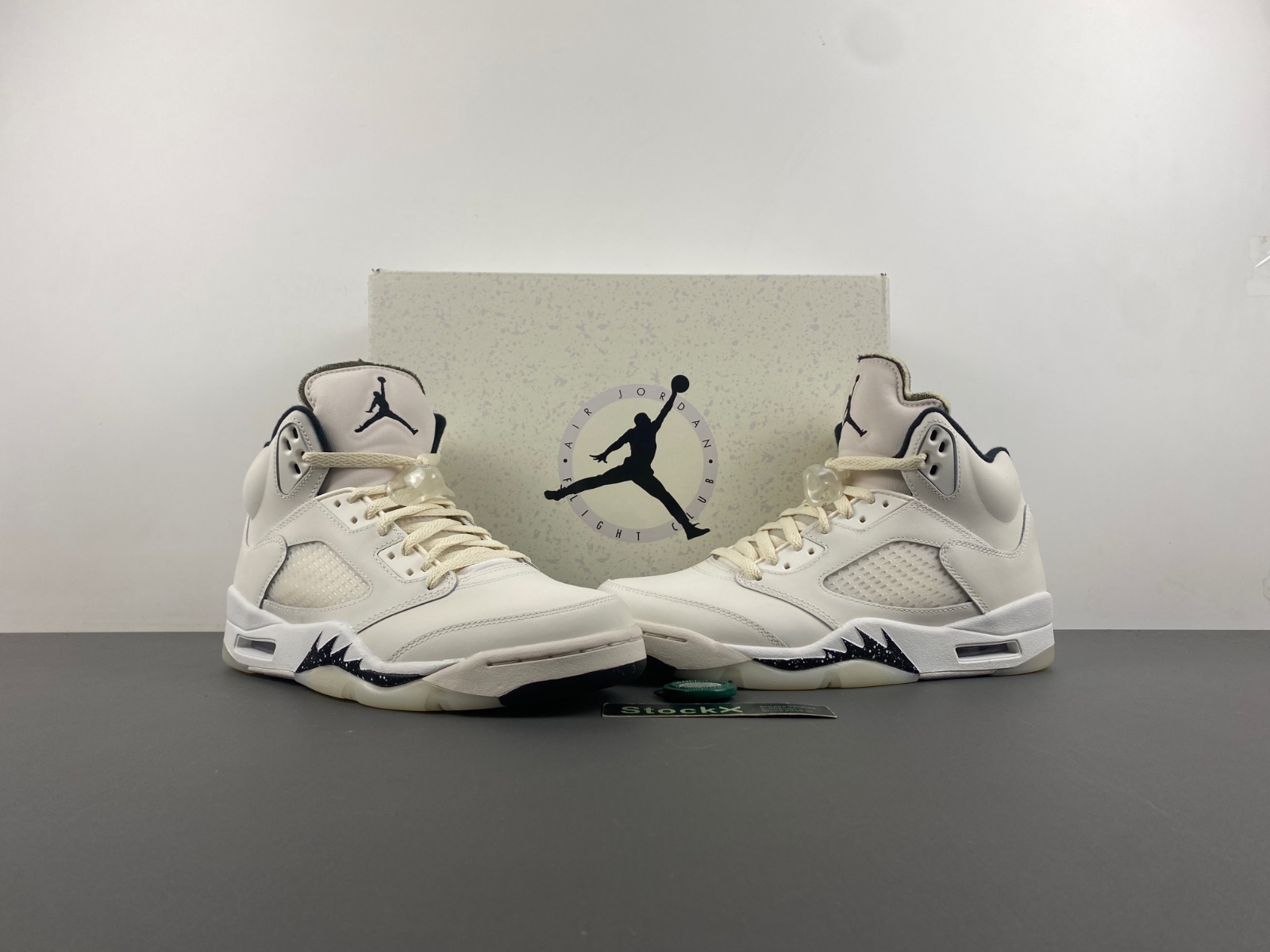 Air Jordan AIR JORDAN 5 RETRO 'WHITE BLACK'