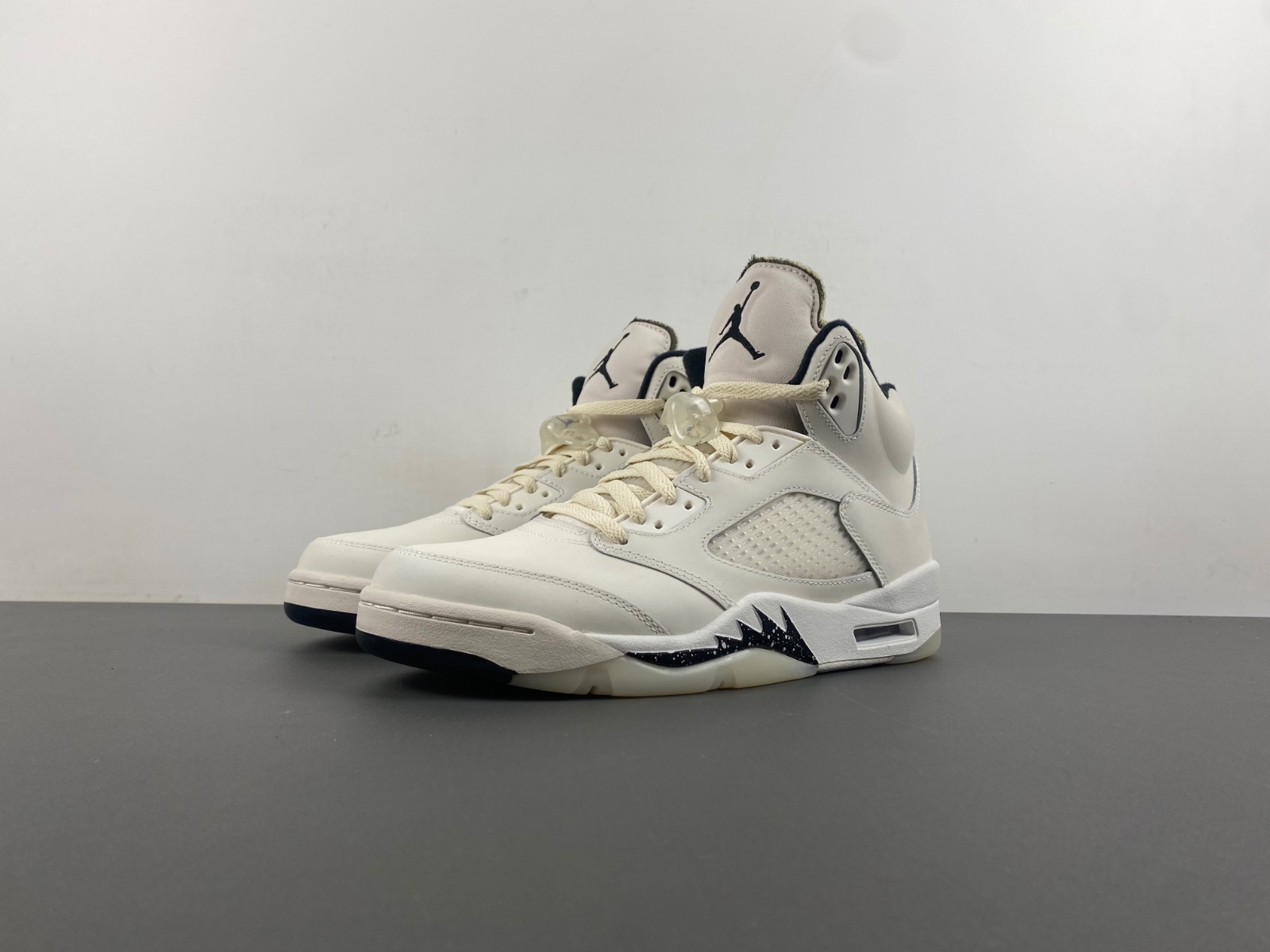 Air Jordan AIR JORDAN 5 RETRO 'WHITE BLACK'