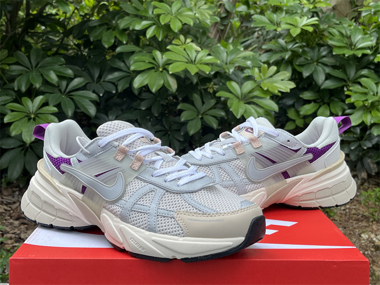 Nike V2K  HF4305-072