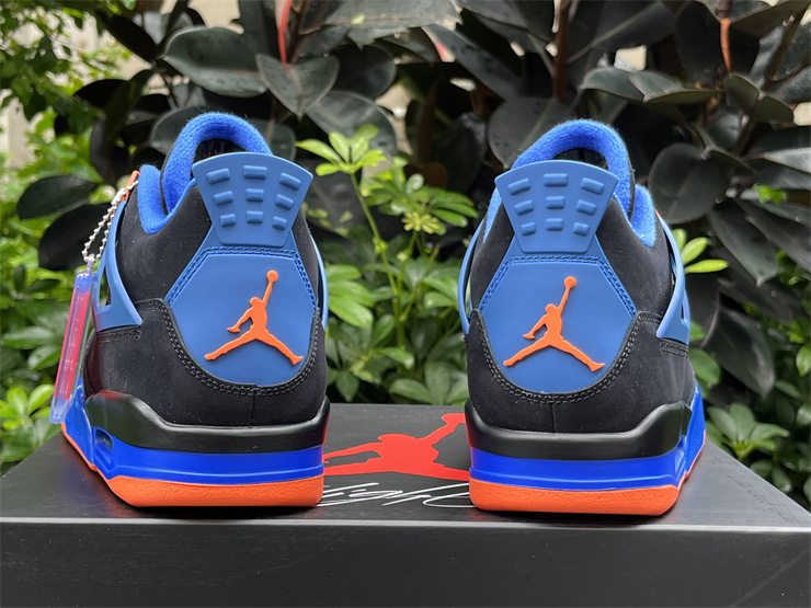 Air Jordan 4 Retro Cavs