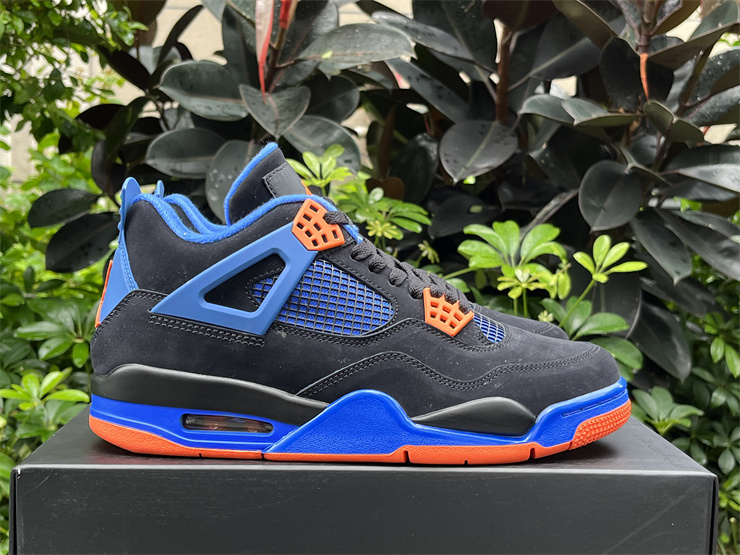 Air Jordan 4 Retro Cavs