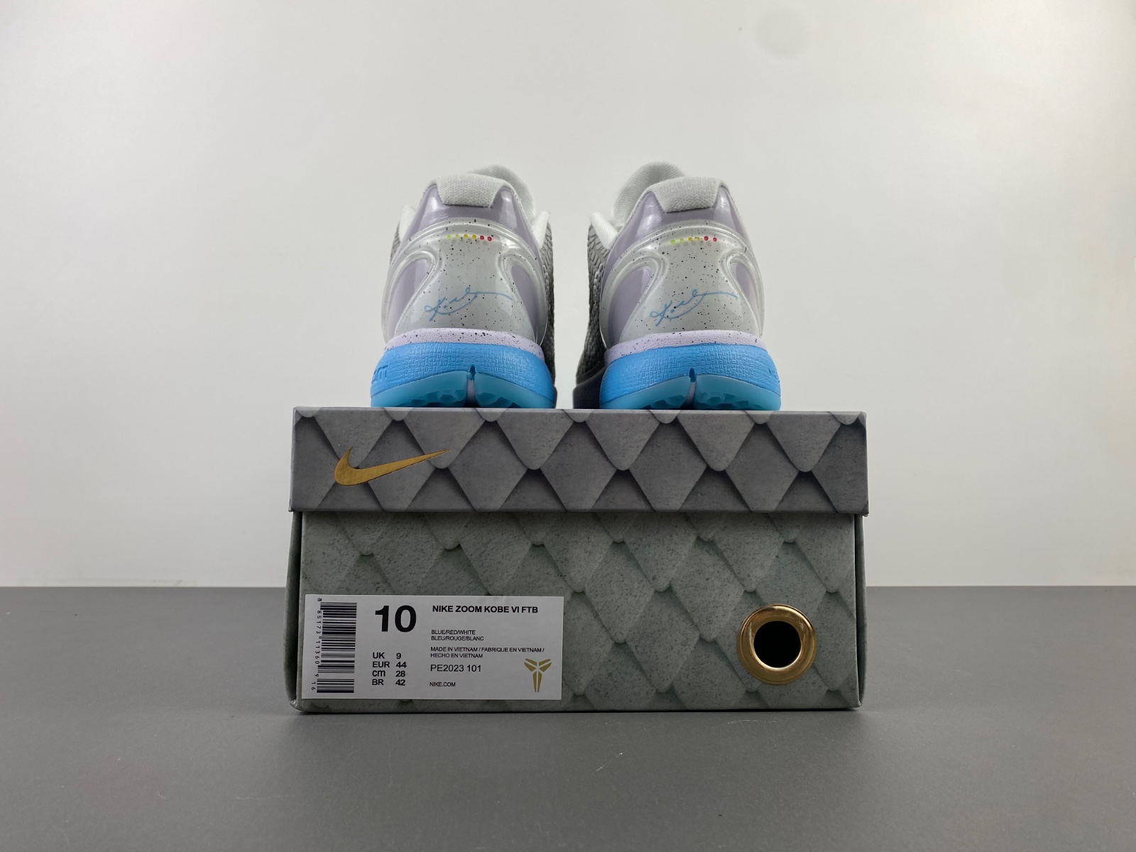 NIKE ZOOM KOBE 6 “DARK KNIGHT”