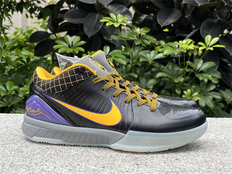 Kobe 4 Protro “Carpe Diem”