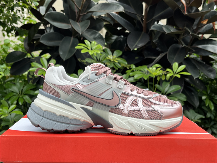 Nike V2K  FD0736-200