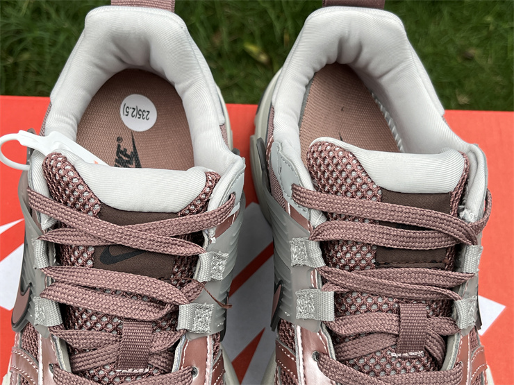 Nike V2K  FD0736-200