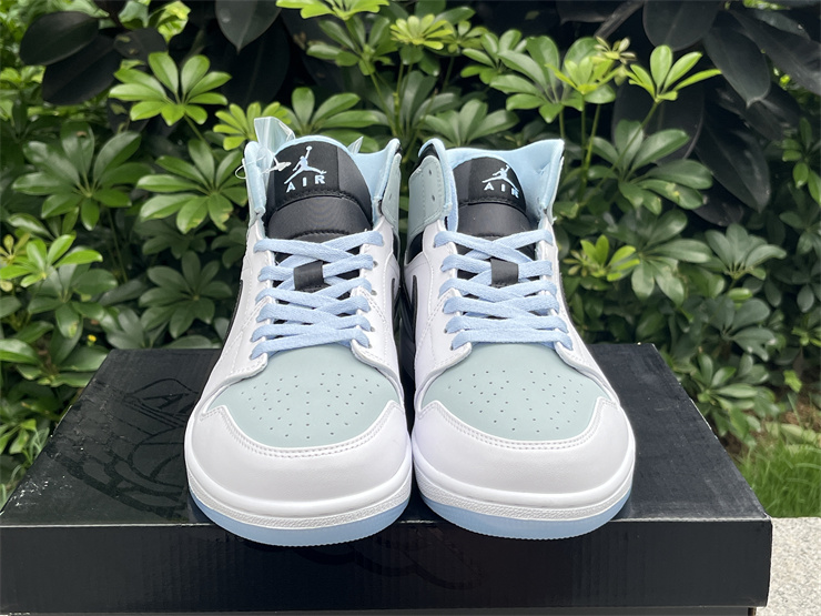 Air Jordan 1 Mid   DV1308-104