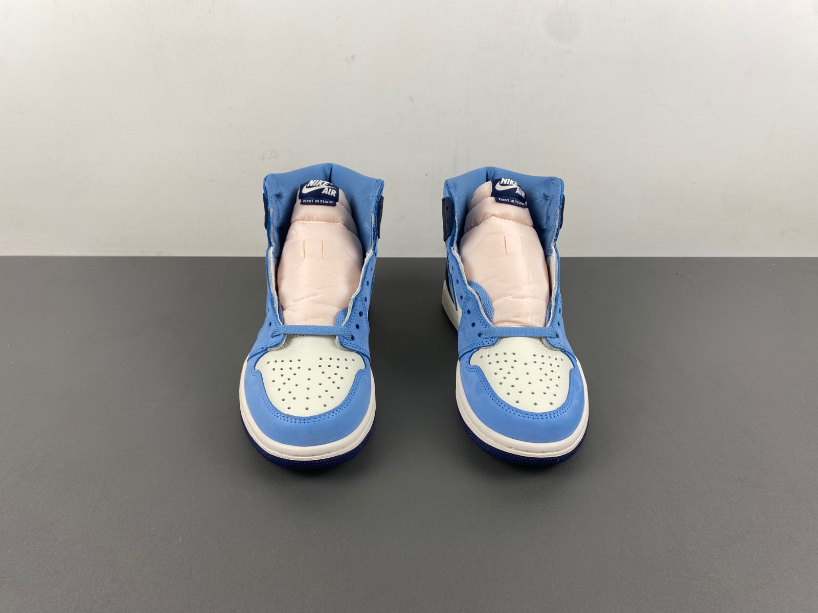 Air Jordan 1 High OG“First in Flight”