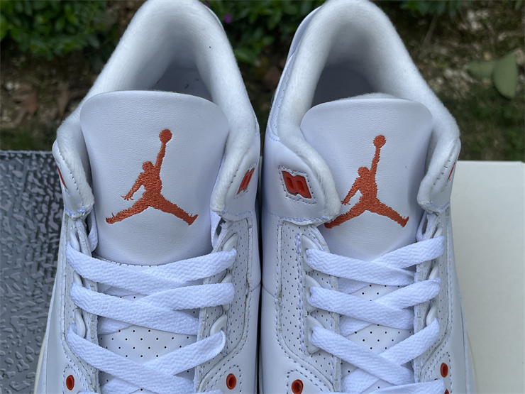 Air Jordan 3 WMNS “Georgia Peach”