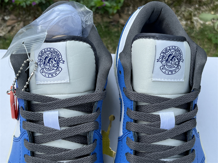 Air Jordan 1 Low  FV8439-104