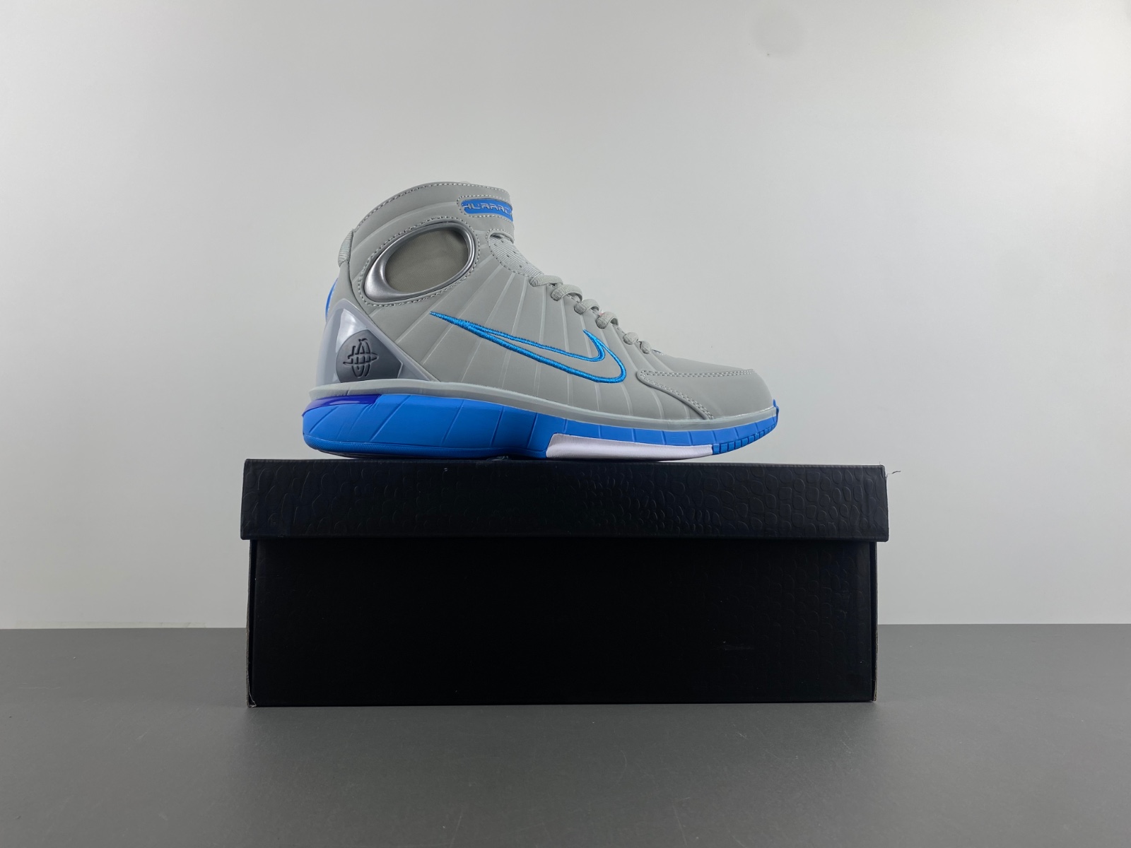 Nike Huarache 2K4 “MPLS”