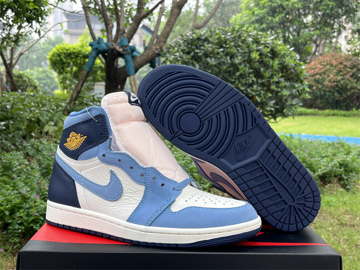 Air Jordan 1 High OG“First in Flight”