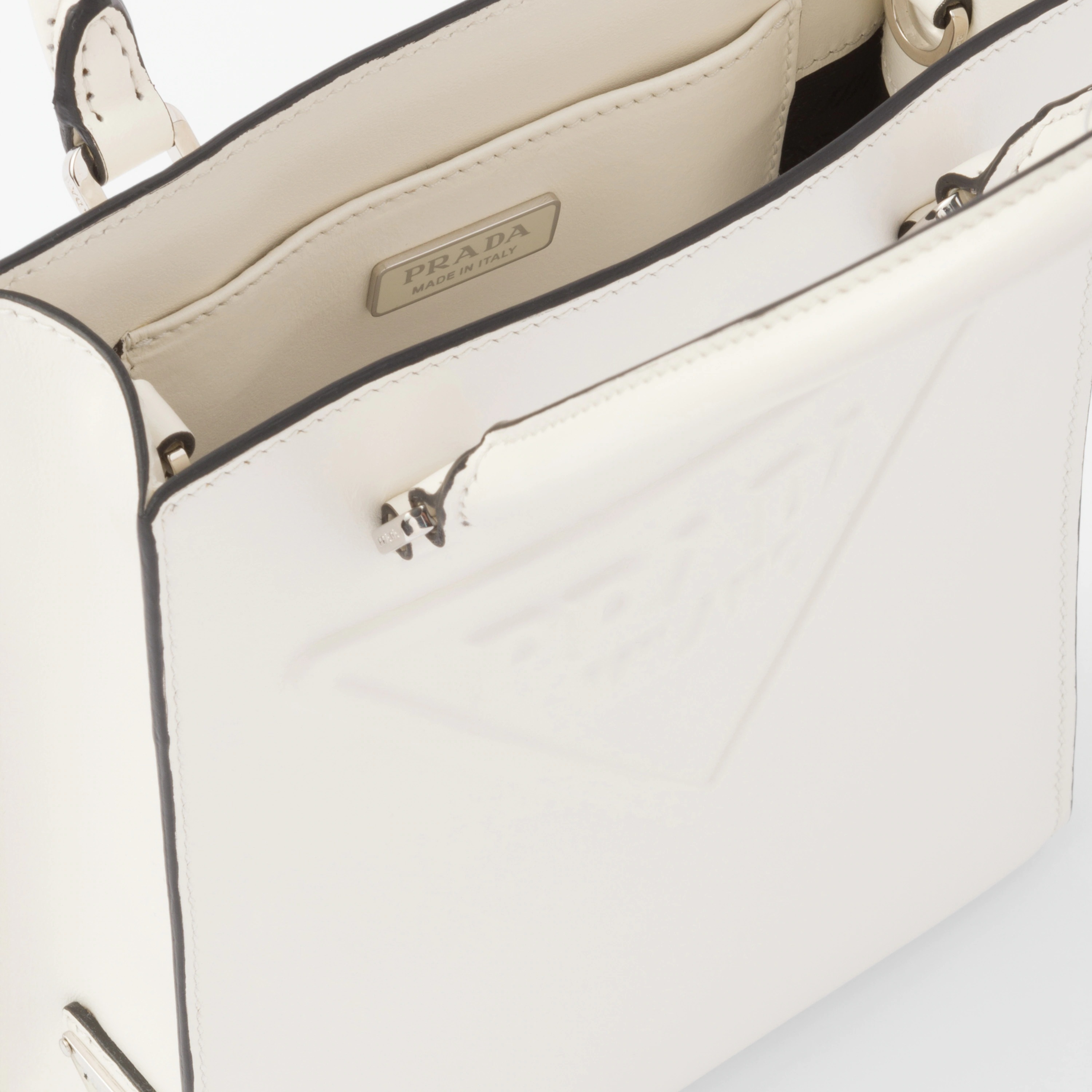 BAG（19 x 17 x 6 CM）